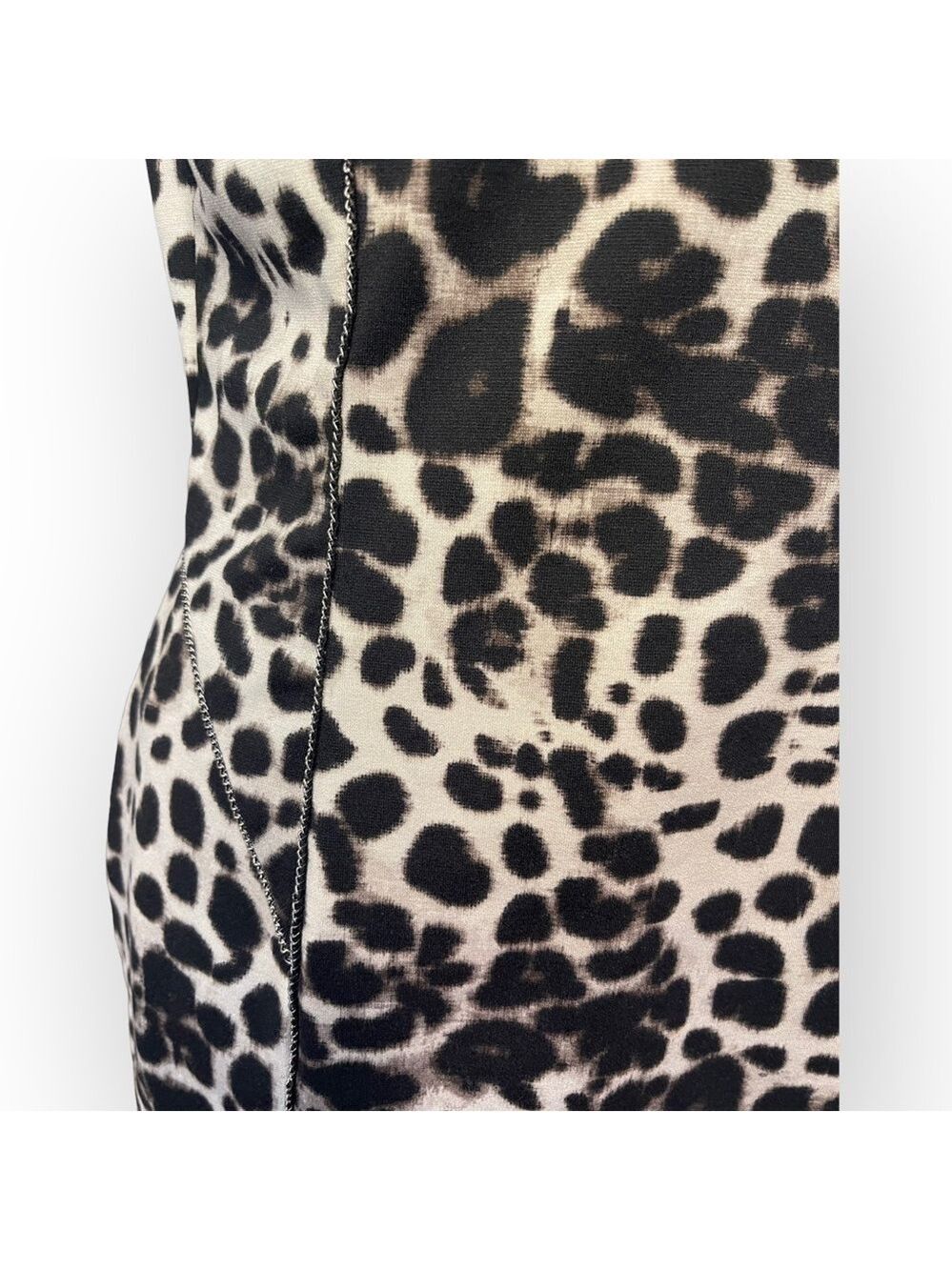 Jennifer Lopez Embellished Sheath Sleeveless Animal Print Dress - Picture 8 of 9